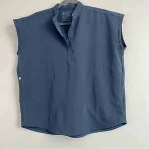 NWOT Figs Rafaela Oversized Scrub Top. Size Small